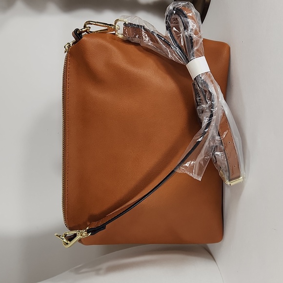 Steve Madden Handbags - 👜 NWOT Steve Madden Crossbody –Brown 👜